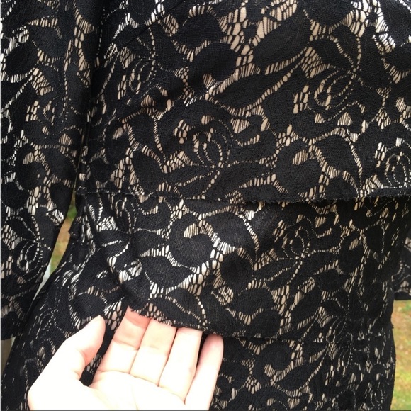 Tahari waved staggered layers black lace over nude dress size 8 - Picture 6 of 10